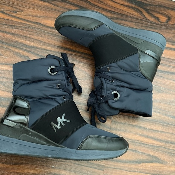Michael Kors Shay wedge sneakers booties - Picture 5 of 17
